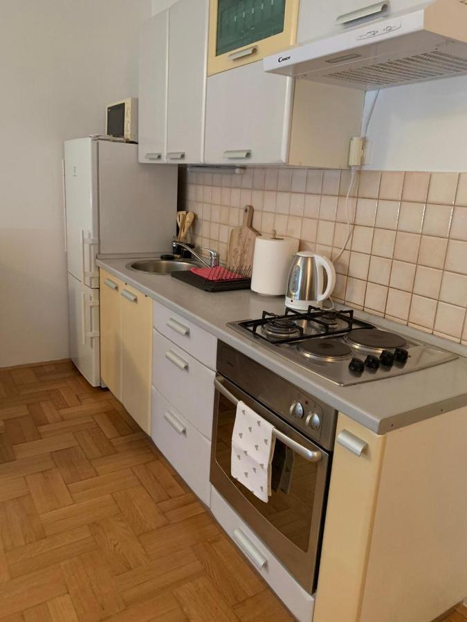 Sarmantni Apartman Malecka 2 Загреб Экстерьер фото